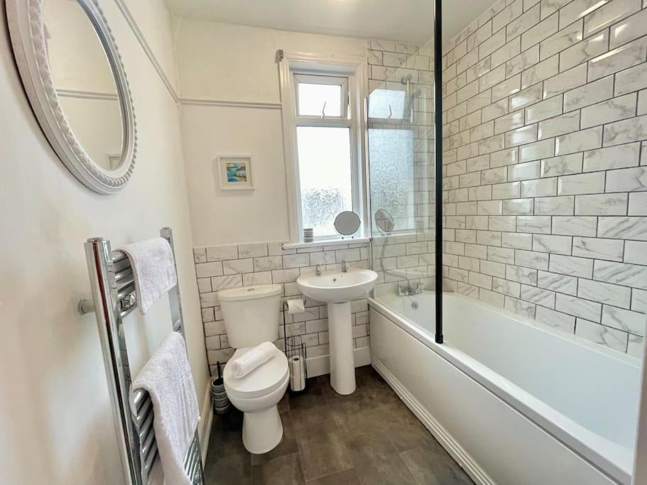 Portsmouth 3 Bedroom Getaway, Sleeps 6 Εξωτερικό φωτογραφία